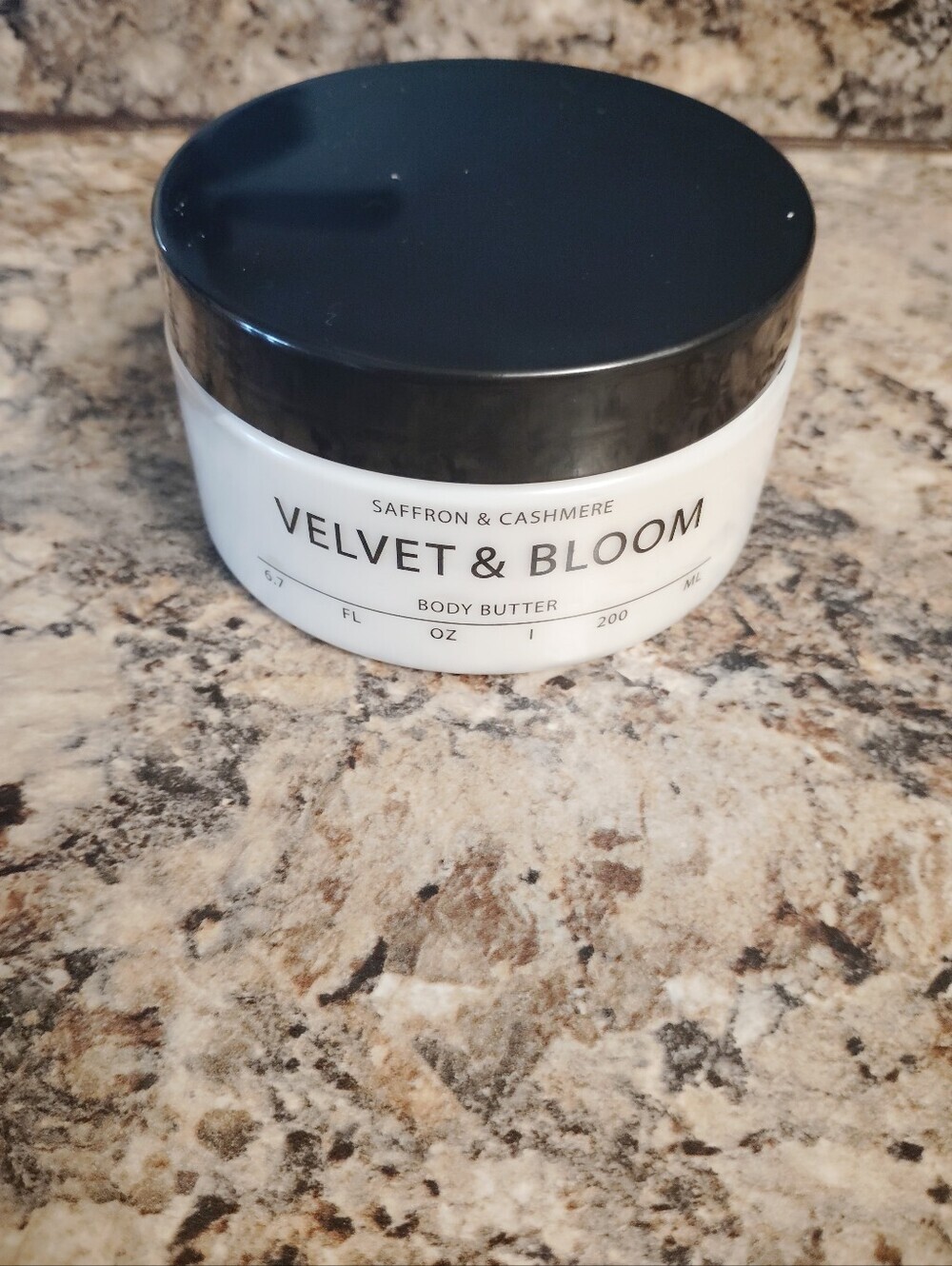 Saffron and cashmere velvet and Bloom body butter. Brand new factory sealed. 6.7